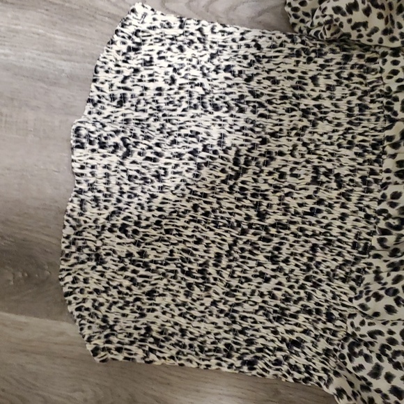 The nines small maternity wide legged jumpsuit rompers cheetah - Picture 4 of 7